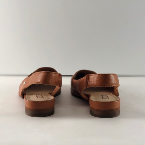 Pikolinos Caleta Perforated Slingback Flat - Picture 6 of 8